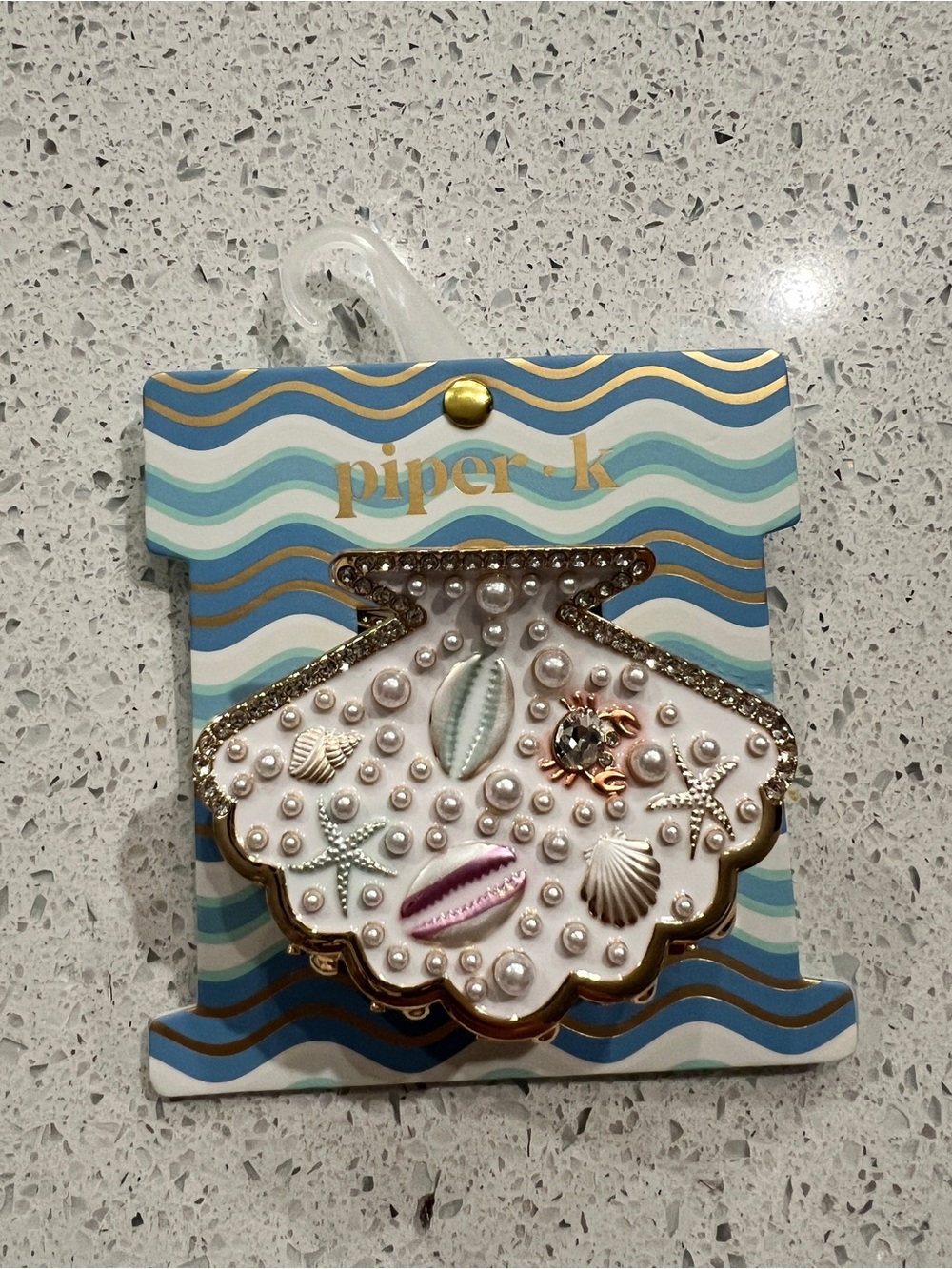 Piper-k Shell Pearl Embellished hair clip